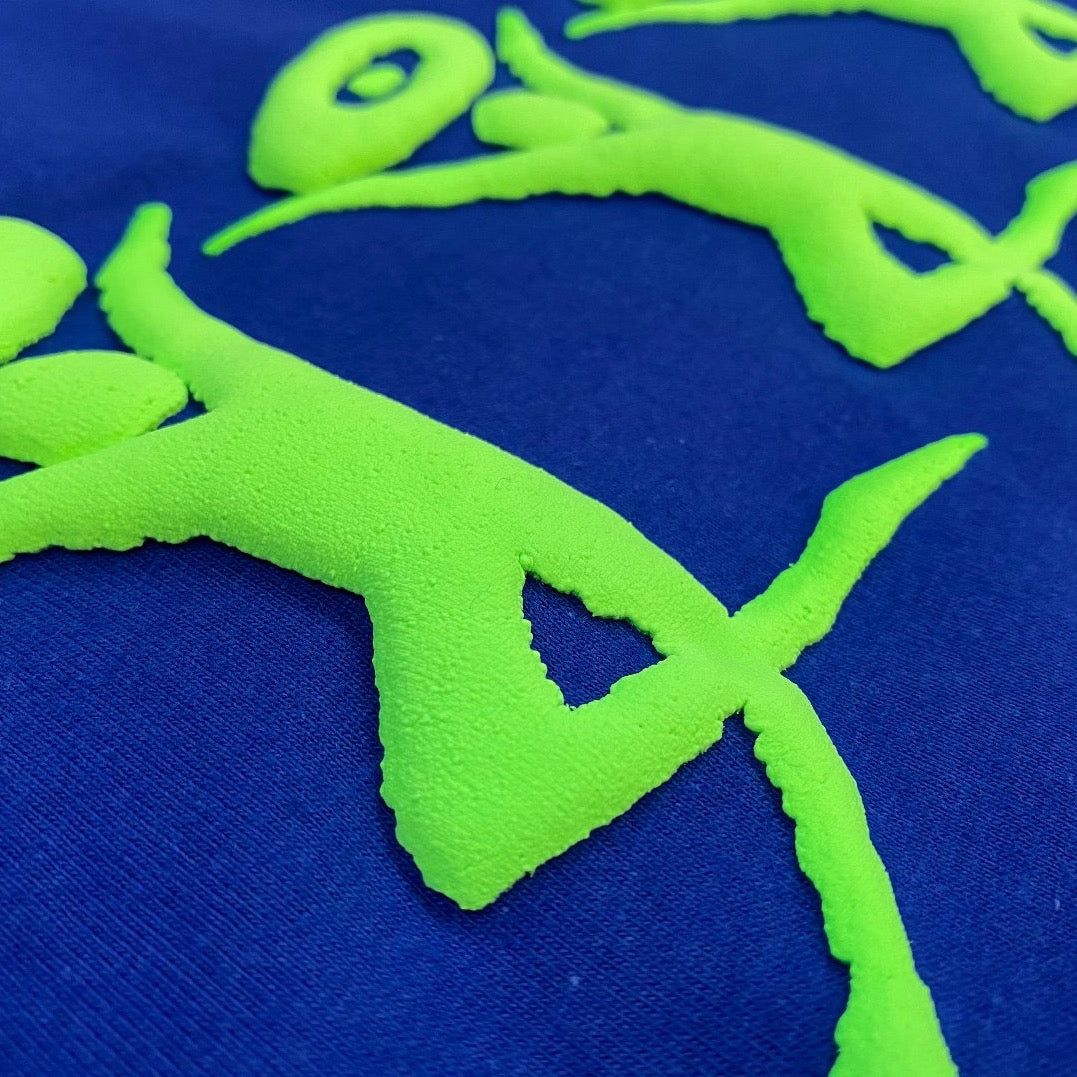 KEEP ON MOVIN! Tee - Royale Blue - STÜM Productions