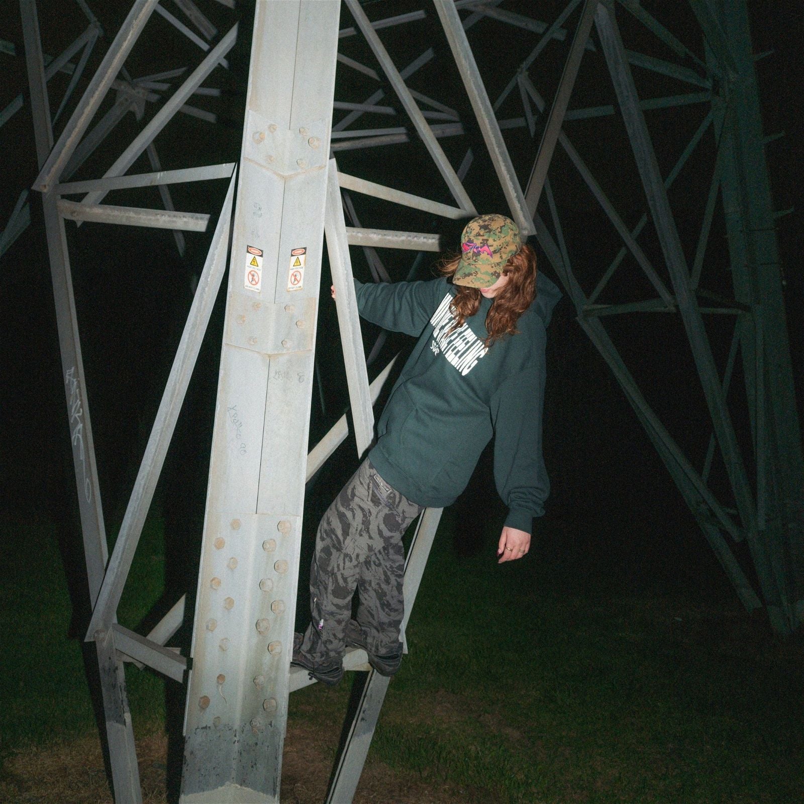 Reflective Mind Time Hood - Forest - STÜM Productions